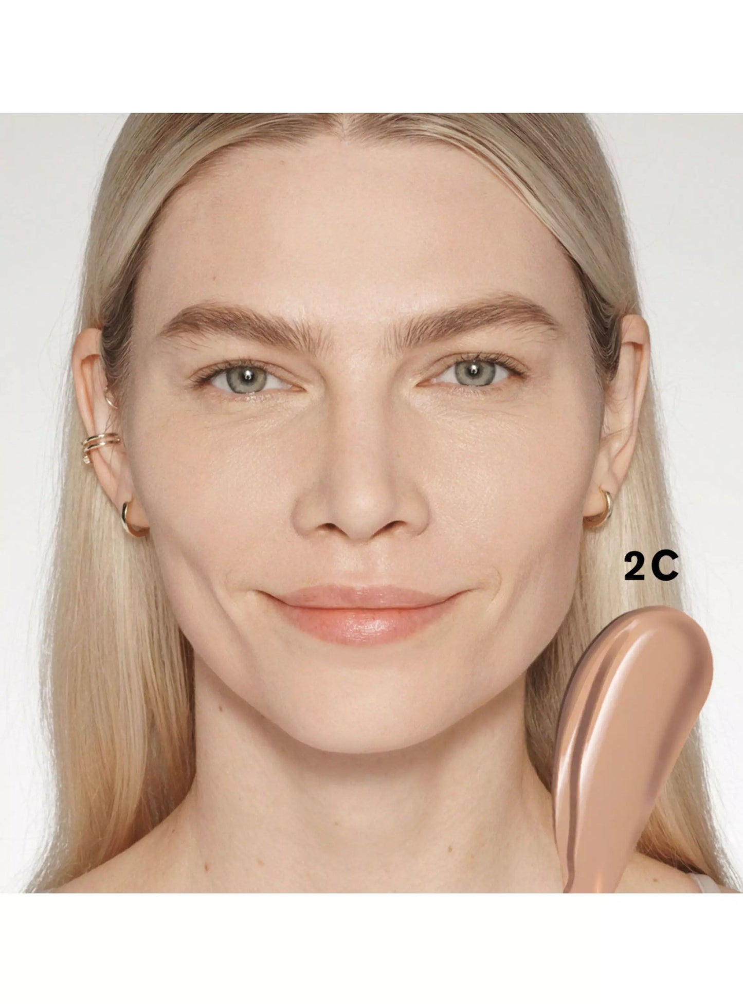 Estee Lauder corrector Futurist Soft Touch Brightening Skincealer 2C