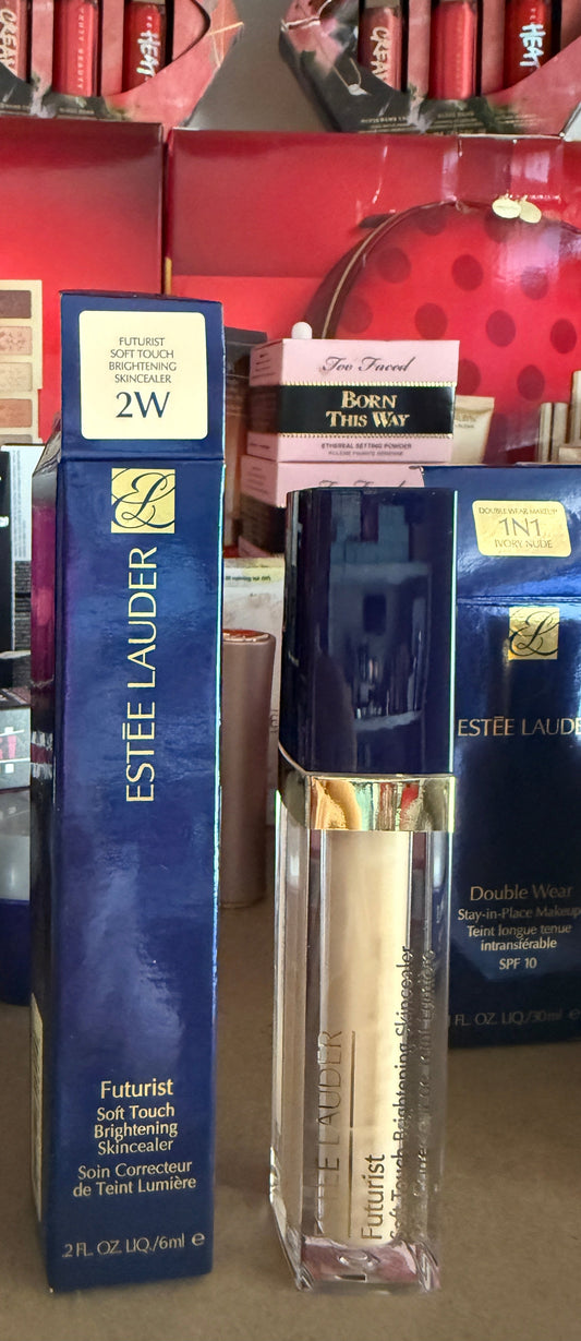 Corrector iluminador ESTĒE lauder futurist