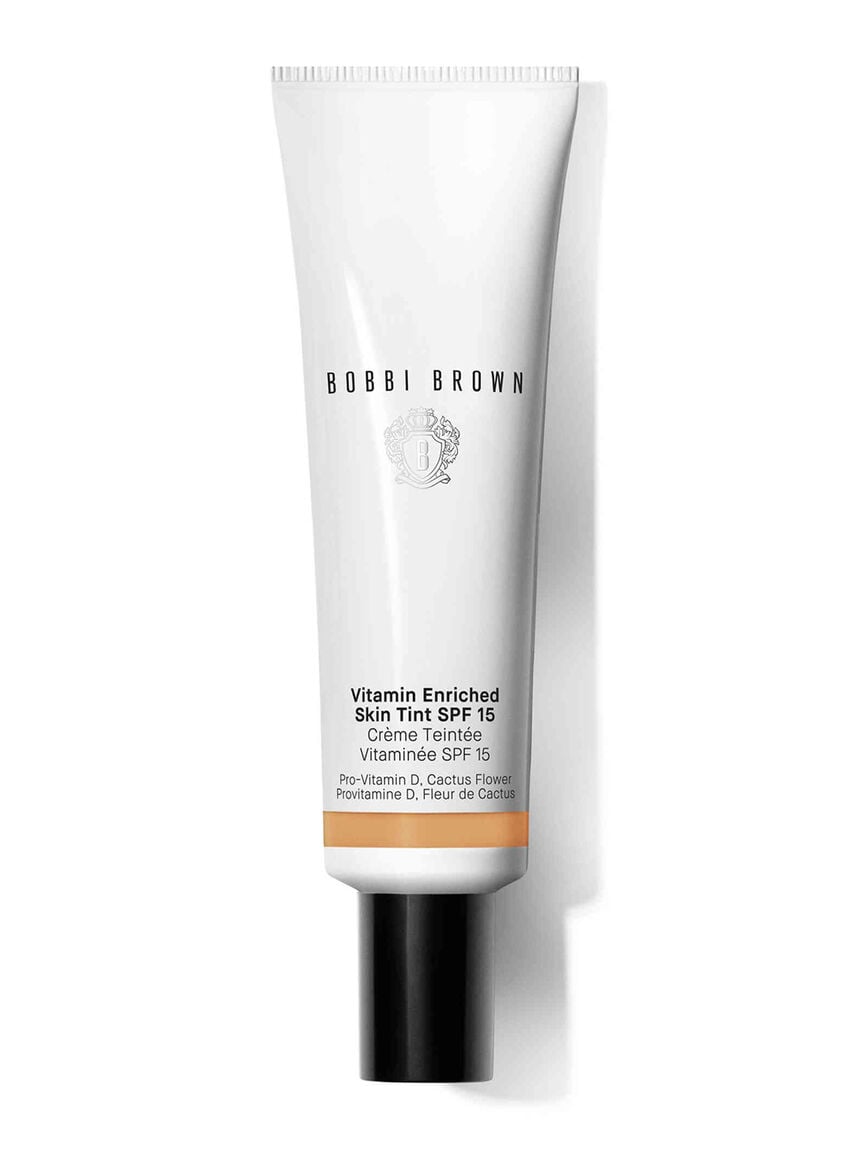 Base Hidratante con color acabado natural Bobbi Brown