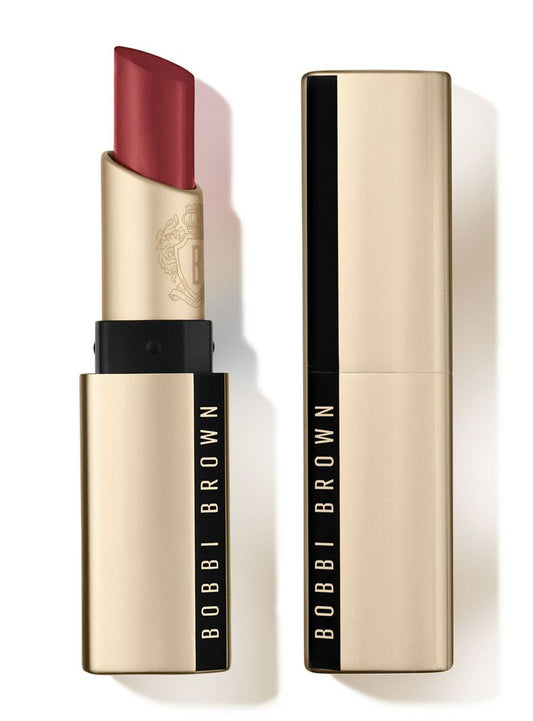 Labial Bobbi Brown luxe lipstick claret