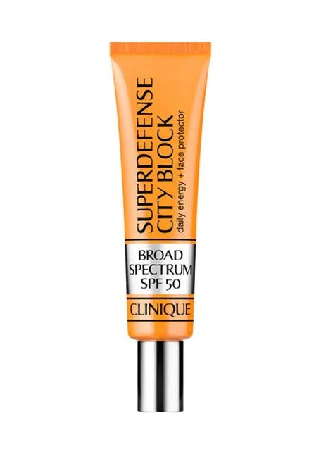 CLINIQUE
Bloqueador Superdefense™ City Block Broad Spectrum SPF 50 Daily Energy + Face Protector